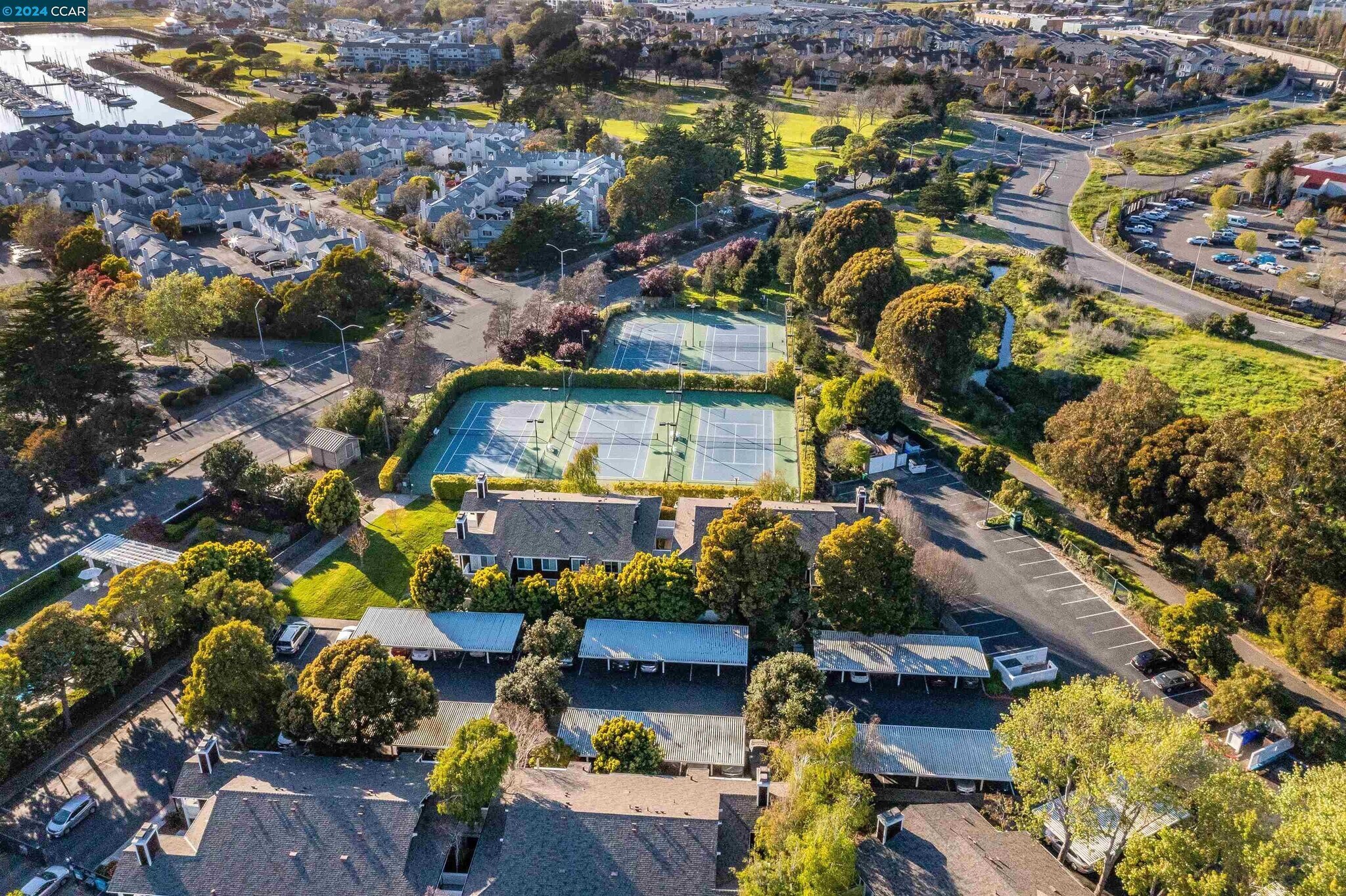 Building Photo - 242 Marina Lakes Dr