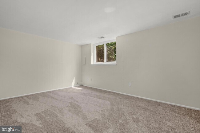 Building Photo - 10738 Bridlerein Terrace