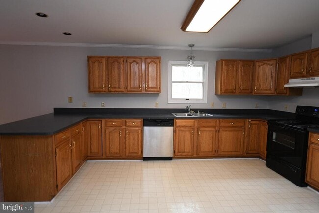 Building Photo - 20503 Chestnut Ridge Dr