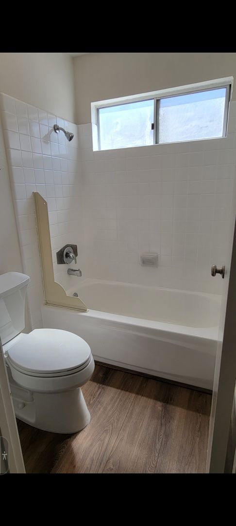 Building Photo - 7434 Mesa College Dr