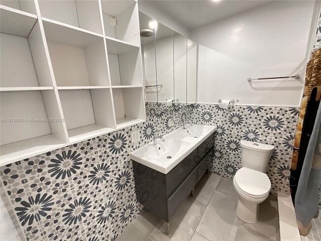 Building Photo - 385 NW 129th St