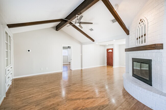 Building Photo - 9714 Railton St