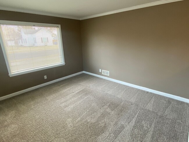 Building Photo - 2-Bedroom 1 Bath Ranch Style Home Near GD Jones Elementary