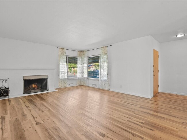 Building Photo - Perfect Remodeled Home in the Heart of Reno