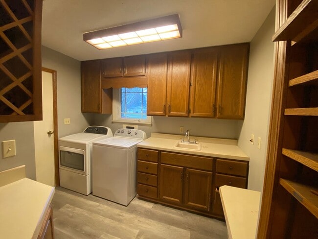 Building Photo - -TSC school District