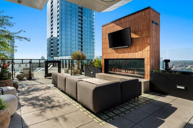 Building Photo - Luxury Condo with Skyline Views