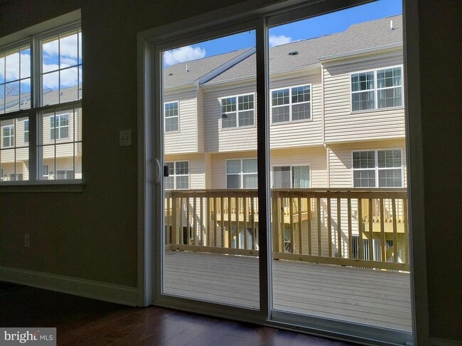 Building Photo - 1503 Hights Farm Rd S