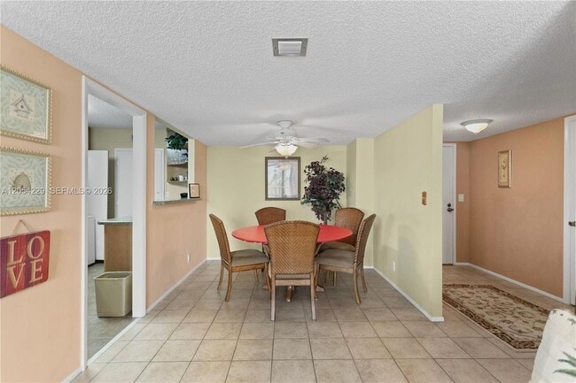 Building Photo - 4020 Galt Ocean Dr