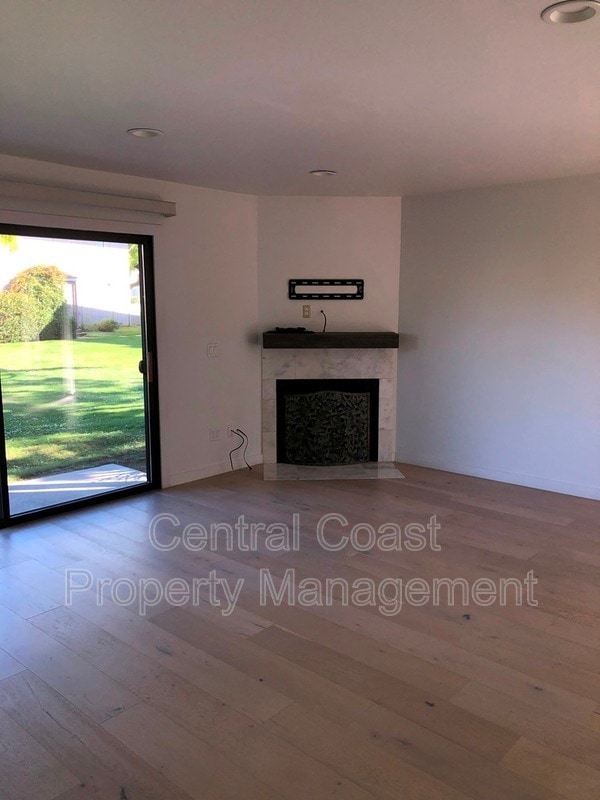 Building Photo - 3850 Rio Rd