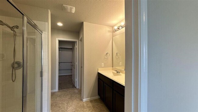 Building Photo - 3011 Darlington Ct