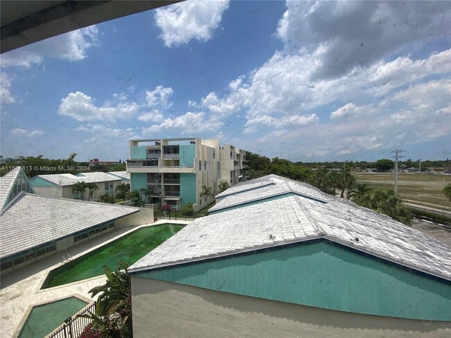 Building Photo - 2017 NW 46th Ave