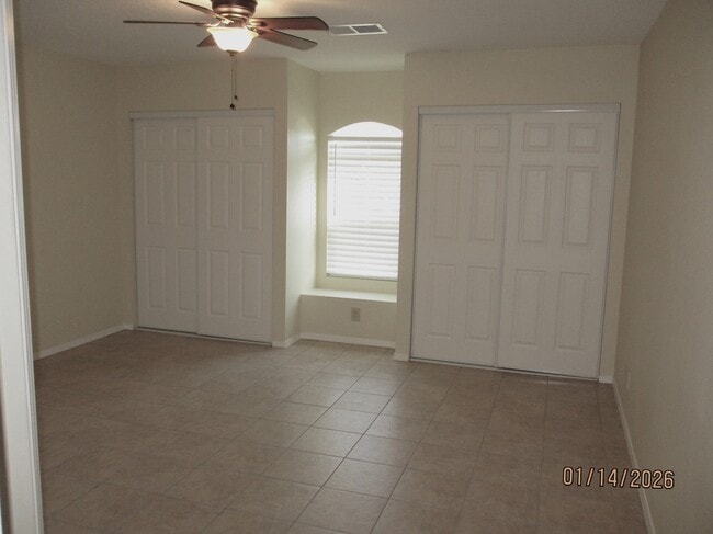 Building Photo - 1409 Alder Dr NE