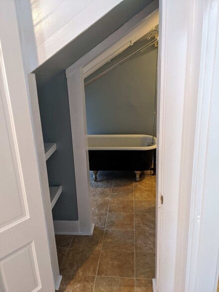 Building Photo - 25 Union St