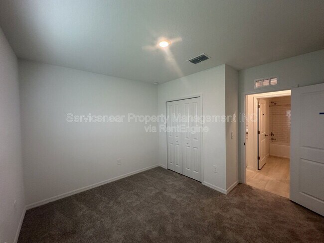 Building Photo - 8519 Sea Ray Run