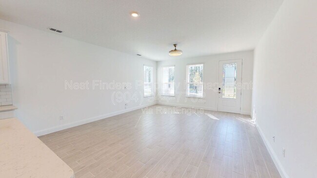 Building Photo - 46 Samantha Ct