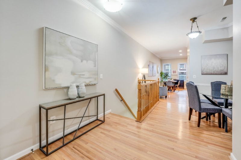 Building Photo - 27 Todd Pl NE