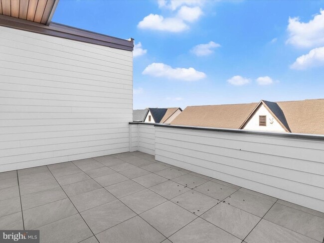 Building Photo - 14920 Dispatch St