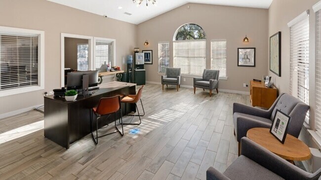 Building Photo - 18800 Lina St