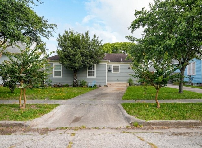 Primary Photo - 4327 Ursuline St