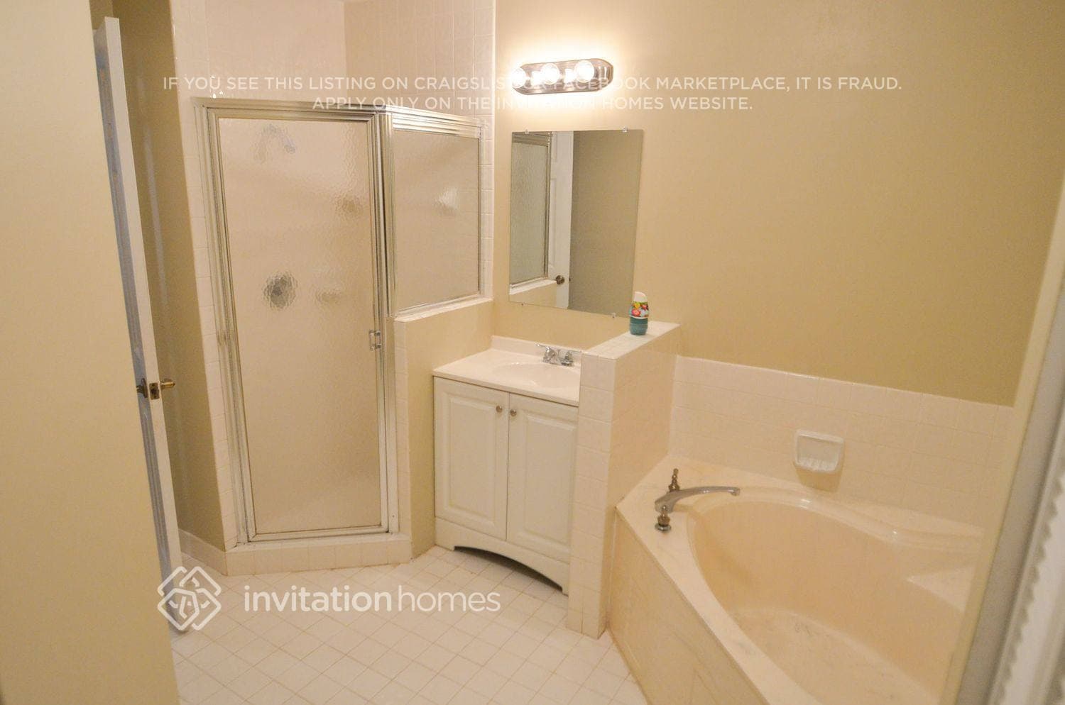 Building Photo - 128 Gables Blvd