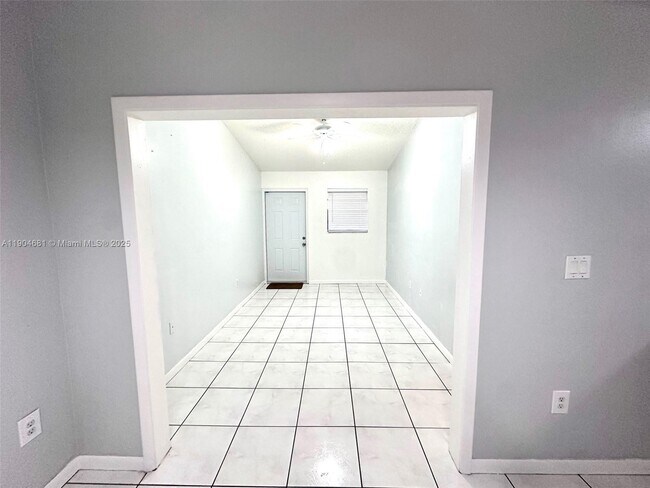 Building Photo - 7680 SW 156th Ct