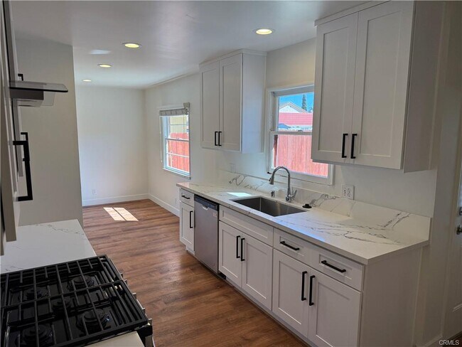 Building Photo - 2338 W 239th St