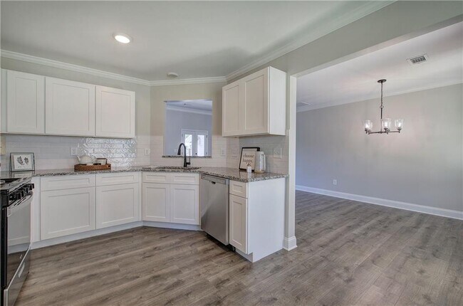Building Photo - 315 Arbor Cir