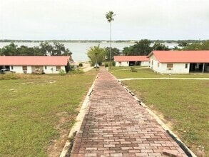 Building Photo - Ready for immediate move in ! 1/1 in Babso...