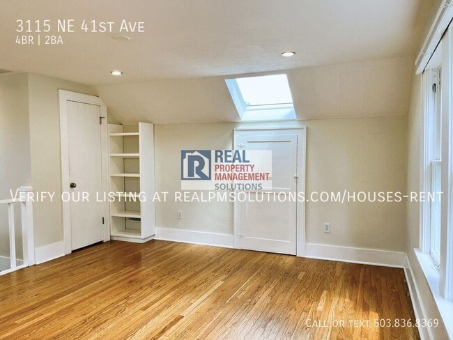 Building Photo - 3115 NE 41st Ave