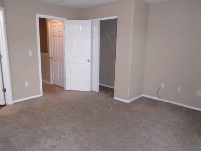 Building Photo - Reno Rental Finders -3118 Sterling Ridge Cir Sparks, NV 89431