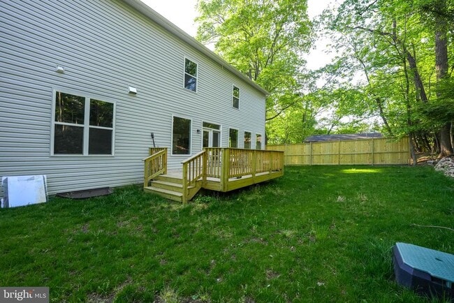 Building Photo - 5604 Clermont Dr