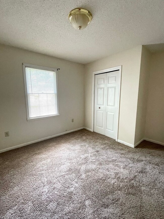 Building Photo - Irmo