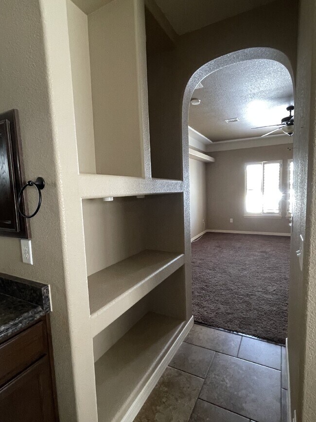 Building Photo - 3132 Tunnel Point Way