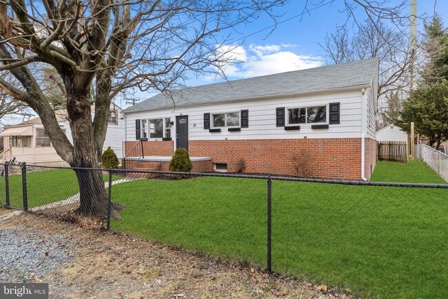 Building Photo - 18 Armor Ct