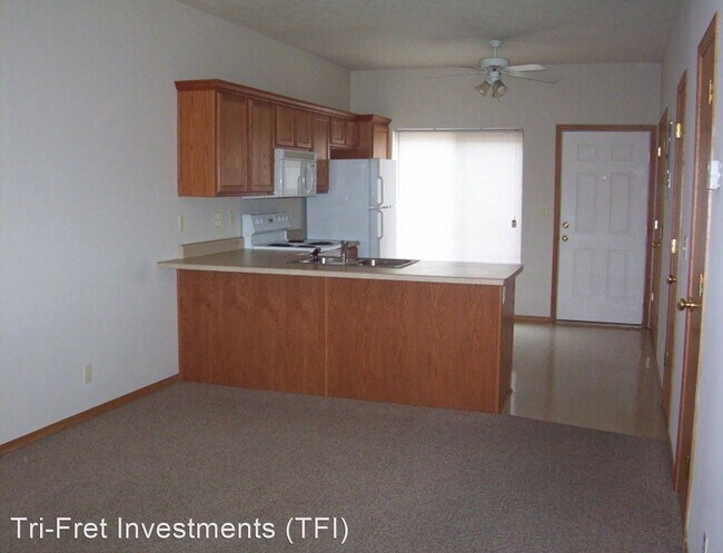 Building Photo - 209-266 E Erie St