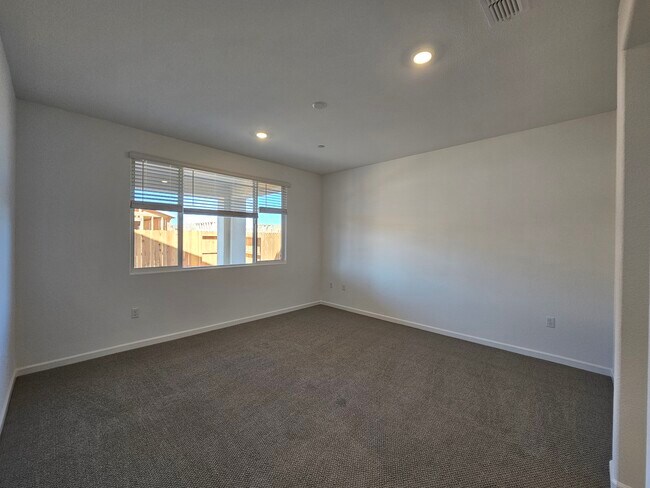 Building Photo - 7430 Chadbourne Wy