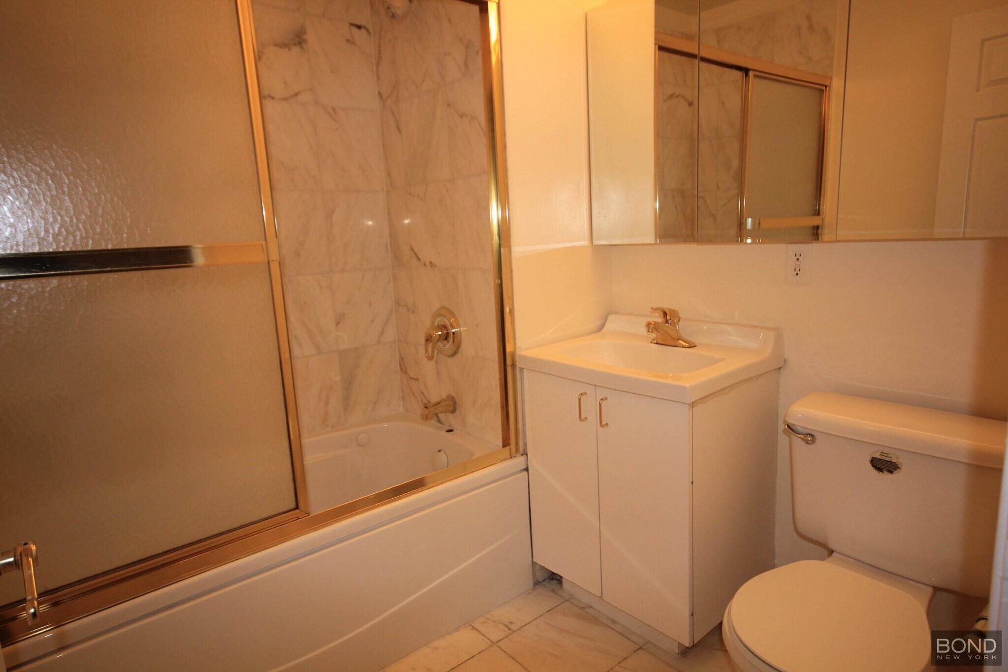 Building Photo - 342 W 47th St