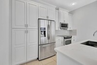 Building Photo - 838 NW 83rd Ln