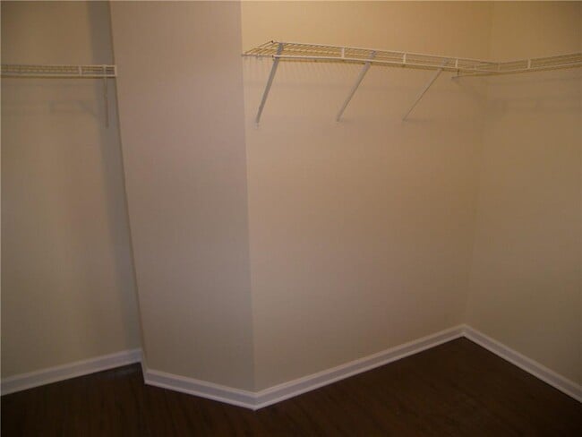 Building Photo - 514 Rams Ct