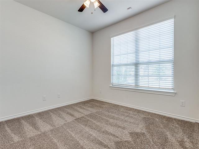 Building Photo - 2836 Franklin Dr