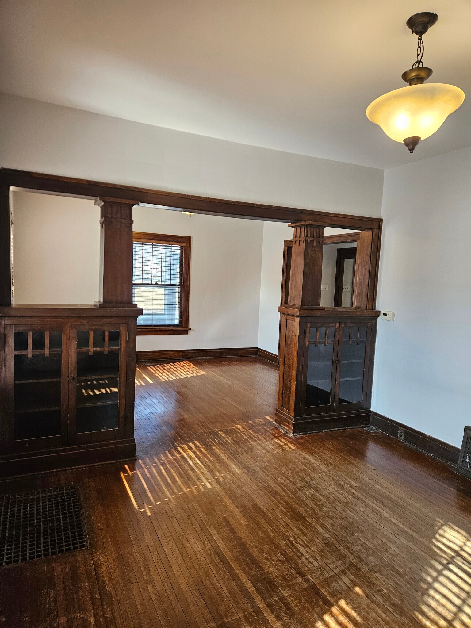 Building Photo - 2234 S Main St