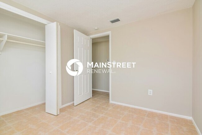 Building Photo - 3 Bedroom Pet-Friendly Home in Holiday, FL with Main Street Renewal