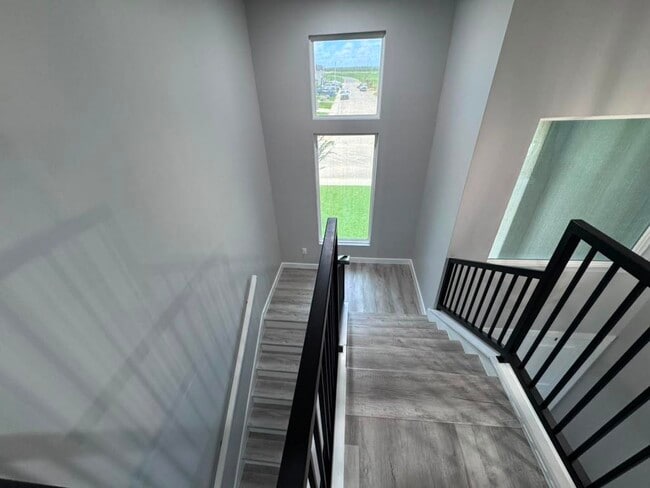 Building Photo - 3012 Clydesdale Dr