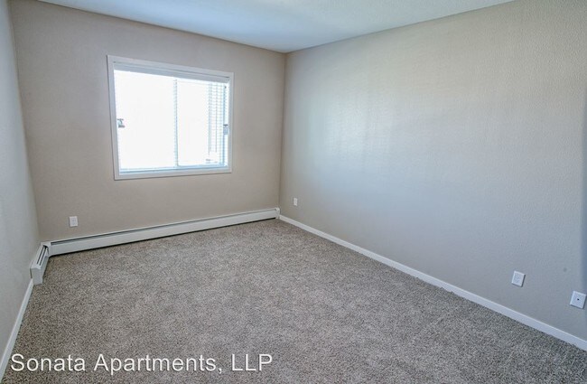 Building Photo - 3 br, 2 bath Apartment - 4050 34th Street S