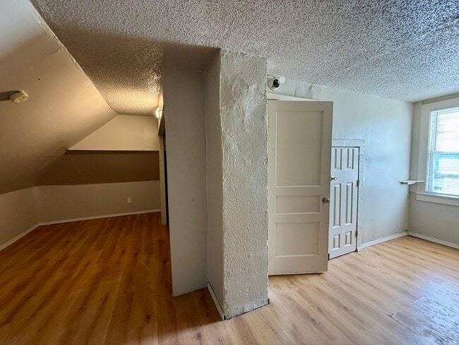 Building Photo - 1445 S Hydraulic Ave