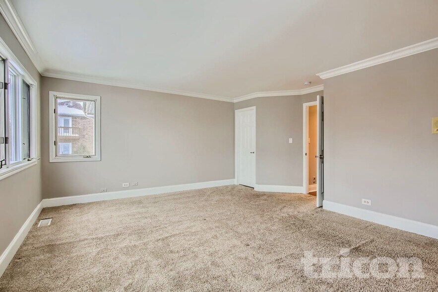 Building Photo - 11059 Catherine Dr