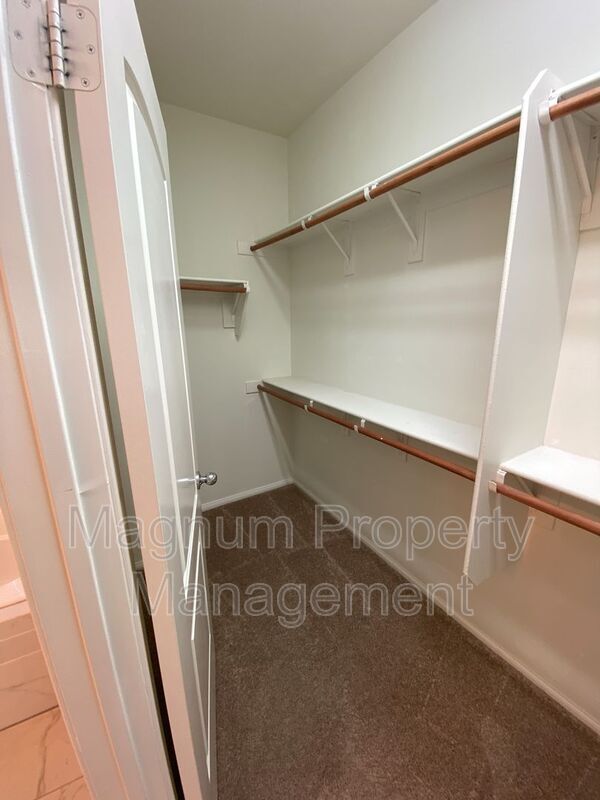 Building Photo - 31925 Red Pine Way