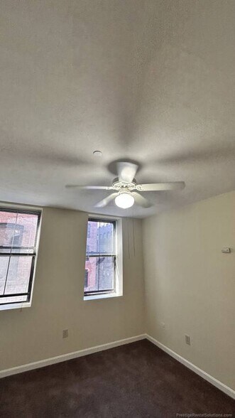 Building Photo - 59 Washington St