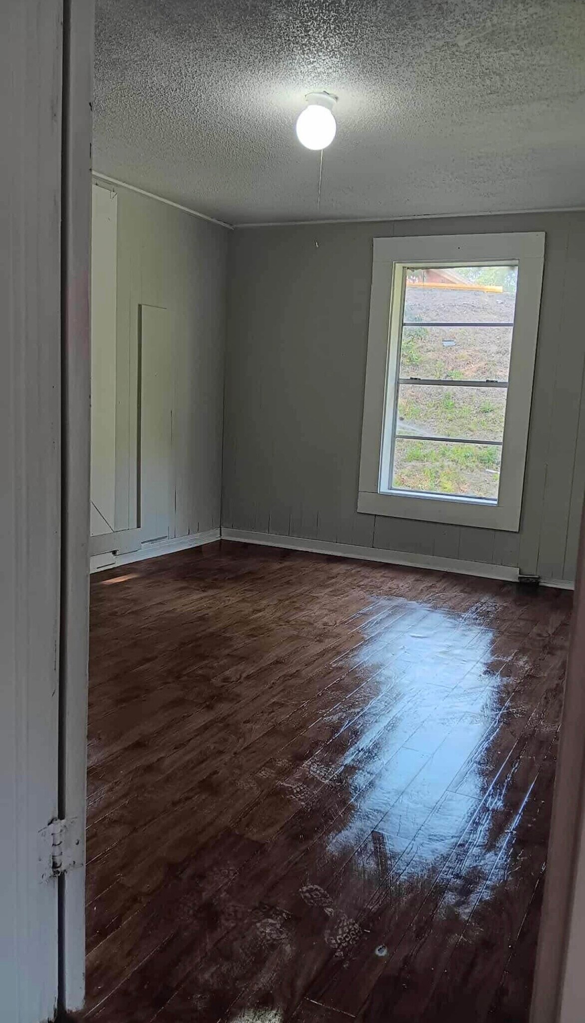 Building Photo - 1016 Farrah Cir