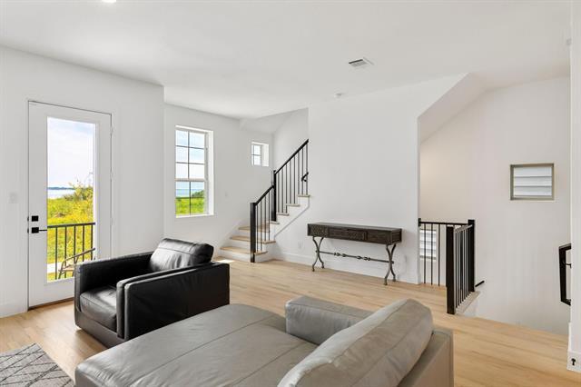 Building Photo - 9303 Easy St